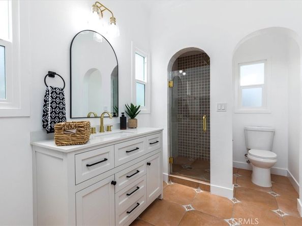 4325 9th Avenue, Los Angeles CA 90008