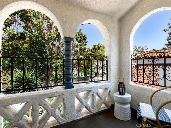 4325 9th Avenue, Los Angeles CA 90008