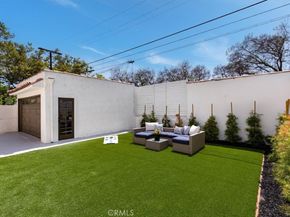 4325 9th Avenue, Los Angeles CA 90008