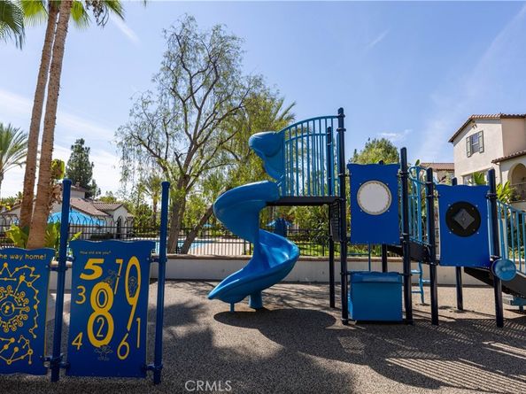 829 E Cassia Lane A, Azusa CA 91702