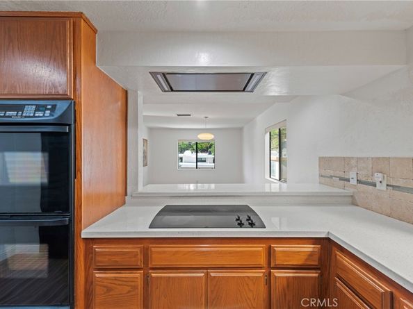 1832 Redcliff Street, Los Angeles CA 90026