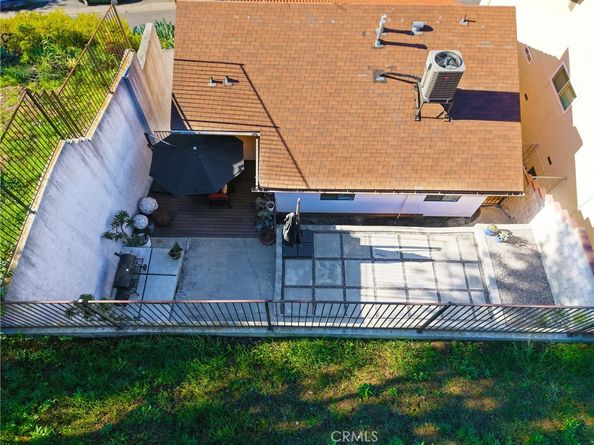 1832 Redcliff Street, Los Angeles CA 90026