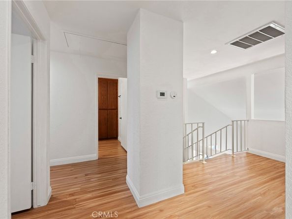 1832 Redcliff Street, Los Angeles CA 90026