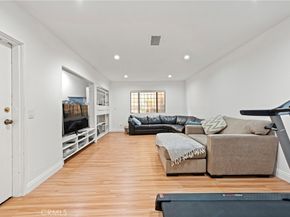 1832 Redcliff Street, Los Angeles CA 90026