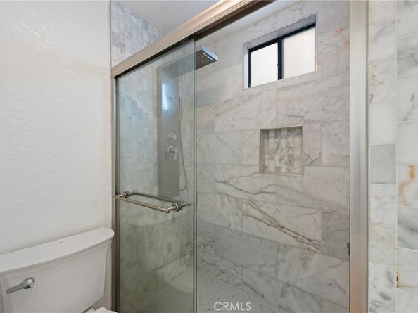 1832 Redcliff Street, Los Angeles CA 90026