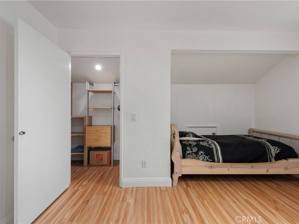 1832 Redcliff Street, Los Angeles CA 90026