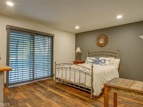 11327 Old Ranch, Chatsworth CA 91311