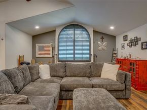 11327 Old Ranch, Chatsworth CA 91311