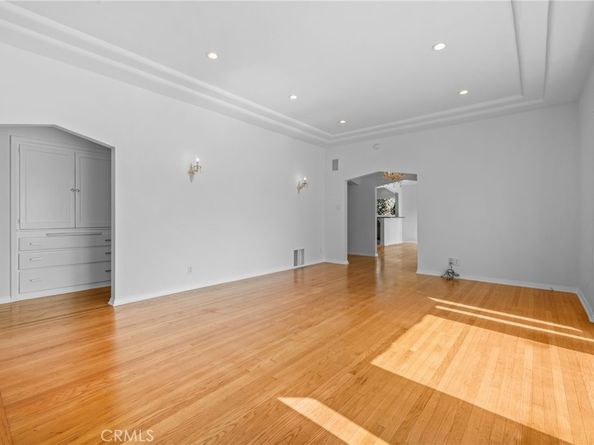 1744 Stanton Avenue, Glendale CA 91201