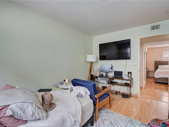 655 Alexander Street 3, Glendale CA 91203