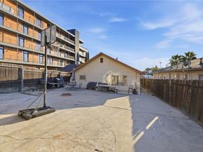 2239 W Sunset Boulevard, Los Angeles CA 90026