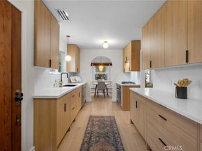 2928 11th, Los Angeles CA 90018