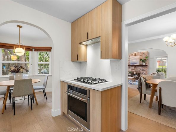 2928 11th, Los Angeles CA 90018