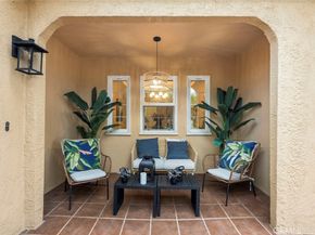 2928 11th, Los Angeles CA 90018