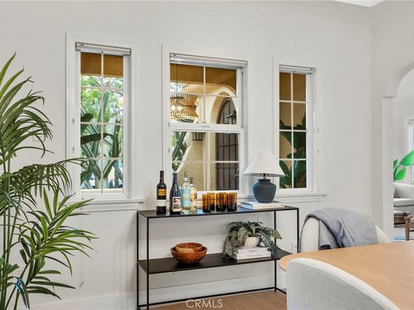 2928 11th, Los Angeles CA 90018