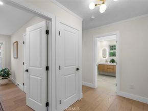 2928 11th, Los Angeles CA 90018