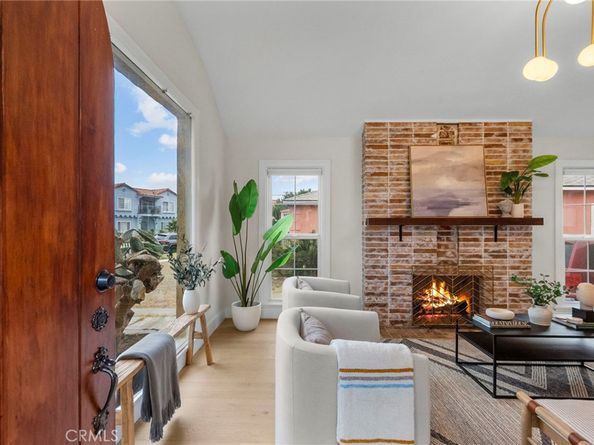 2928 11th, Los Angeles CA 90018