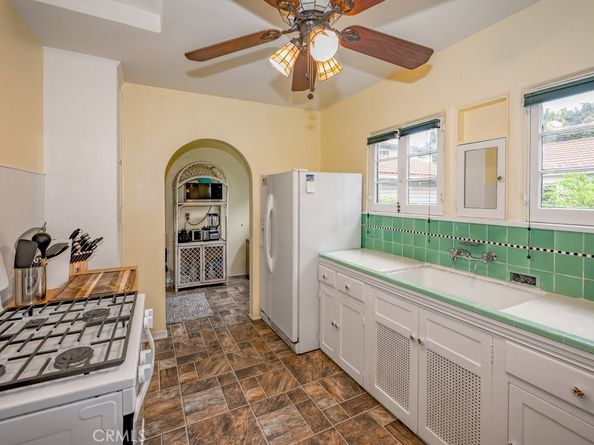 1897 Wagner Street, Pasadena CA 91107