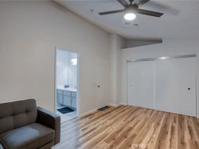 824 N Pasadena Avenue 23, Azusa CA 91702