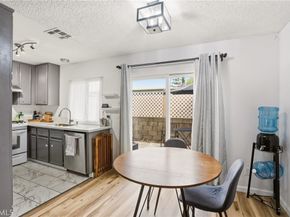 824 N Pasadena Avenue 23, Azusa CA 91702