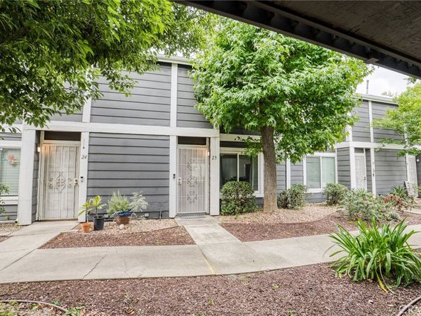 824 N Pasadena Avenue 23, Azusa CA 91702