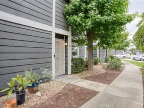824 N Pasadena Avenue 23, Azusa CA 91702