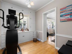 2964 Lombardy Rd, Pasadena CA 91107