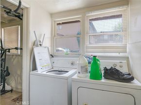 1056 1052 E VILLA Street, Pasadena CA 91106