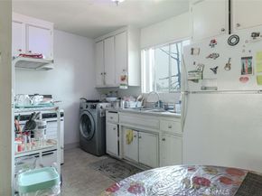1056 1052 E VILLA Street, Pasadena CA 91106