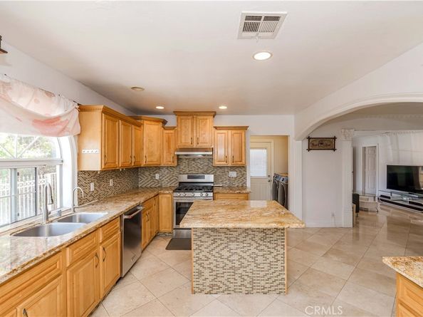 731 S Michillinda Avenue, Pasadena CA 91107
