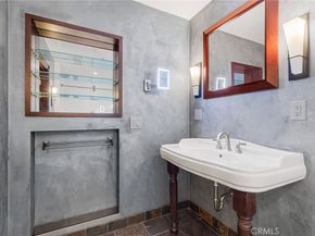 315 E 8th 401, Los Angeles CA 90014