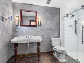 315 E 8th 401, Los Angeles CA 90014