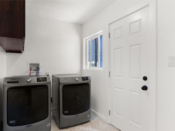 11678 Willowbrook Avenue, Los Angeles CA 90059