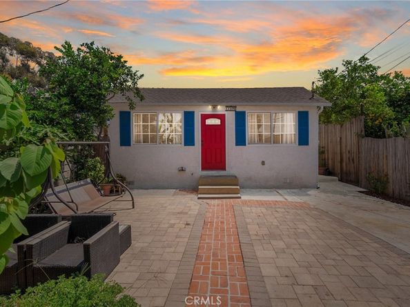 11678 Willowbrook Avenue, Los Angeles CA 90059