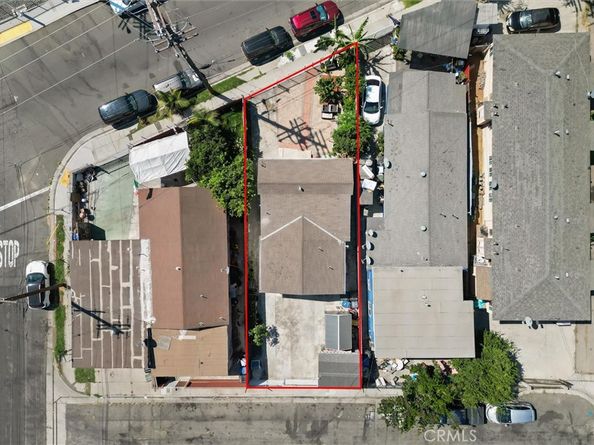 11678 Willowbrook Avenue, Los Angeles CA 90059