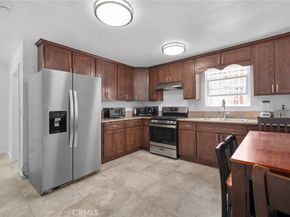 11678 Willowbrook Avenue, Los Angeles CA 90059