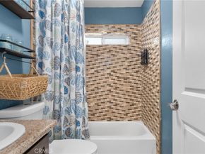 11678 Willowbrook Avenue, Los Angeles CA 90059