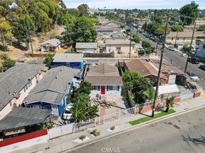 11678 Willowbrook Avenue, Los Angeles CA 90059