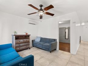 11678 Willowbrook Avenue, Los Angeles CA 90059