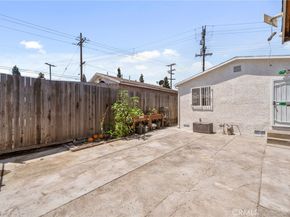 11678 Willowbrook Avenue, Los Angeles CA 90059