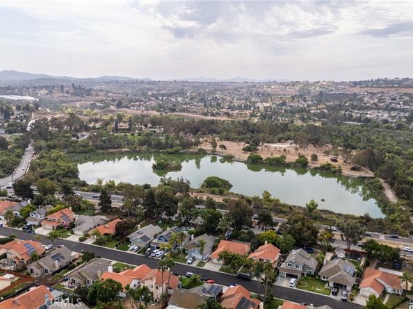 5349 Gooseberry Way, Oceanside CA 92057