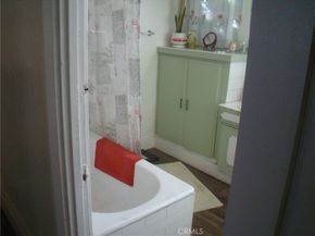 812 W 103rd, Los Angeles CA 90044