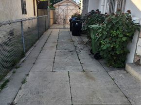 437 W 81st Street, Los Angeles CA 90003