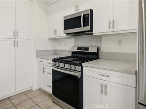 713 S Azusa Avenue A, Azusa CA 91702