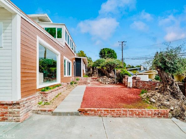 2423 Rockdell, La Crescenta CA 91214