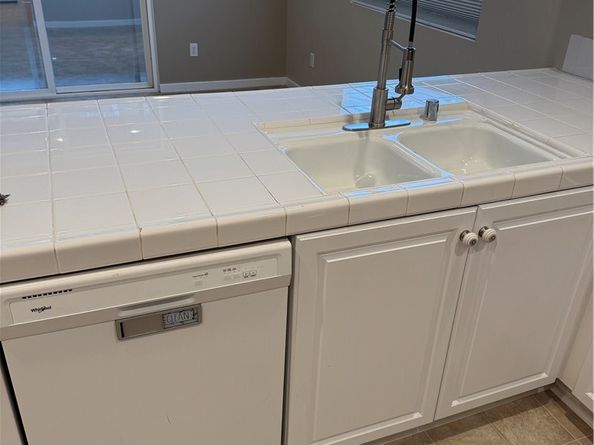 1074 Newberry Lane, Claremont CA 91711