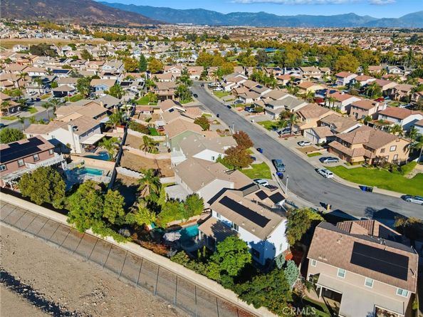 5498 Withers Avenue, Fontana CA 92336