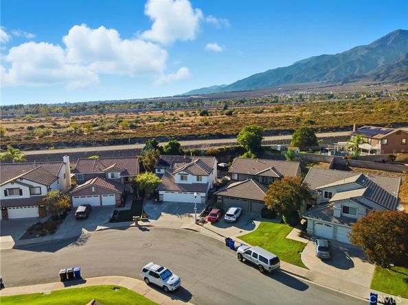 5498 Withers Avenue, Fontana CA 92336