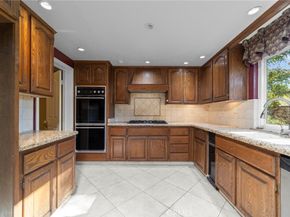 6107 Meadow Lark, La Verne CA 91750