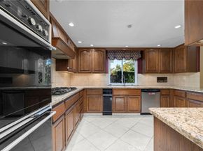 6107 Meadow Lark, La Verne CA 91750